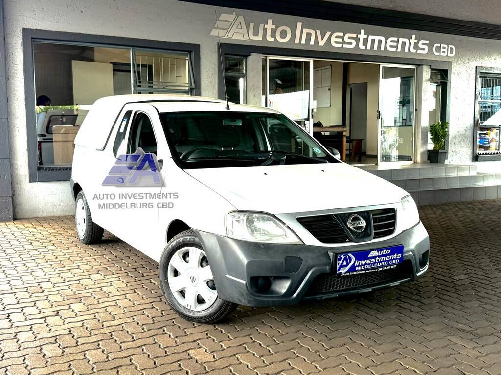 NISSAN NP200