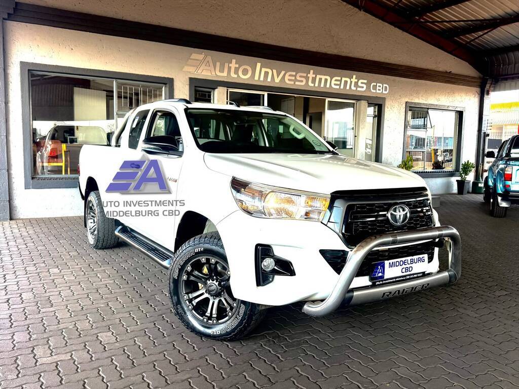 TOYOTA HILUX